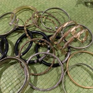 Large Lot of 17 Vintage and Newer Bangle Bracelets